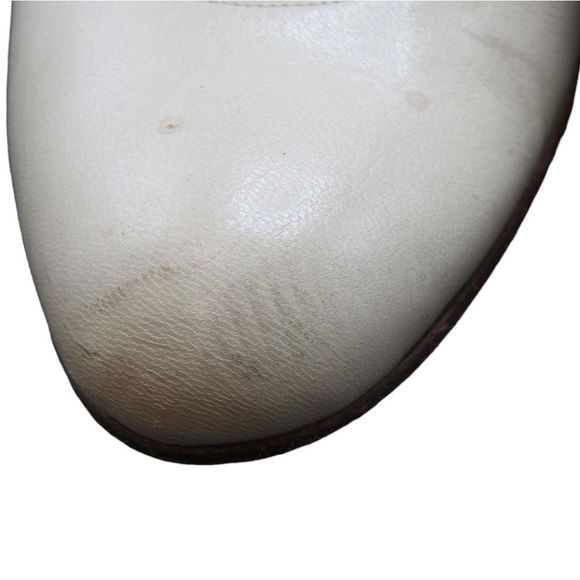 CHRISTIAN LOUBOUTIN Light Cream Off-White Round Toe Pump Size 6.5 - Picture 7 of 8